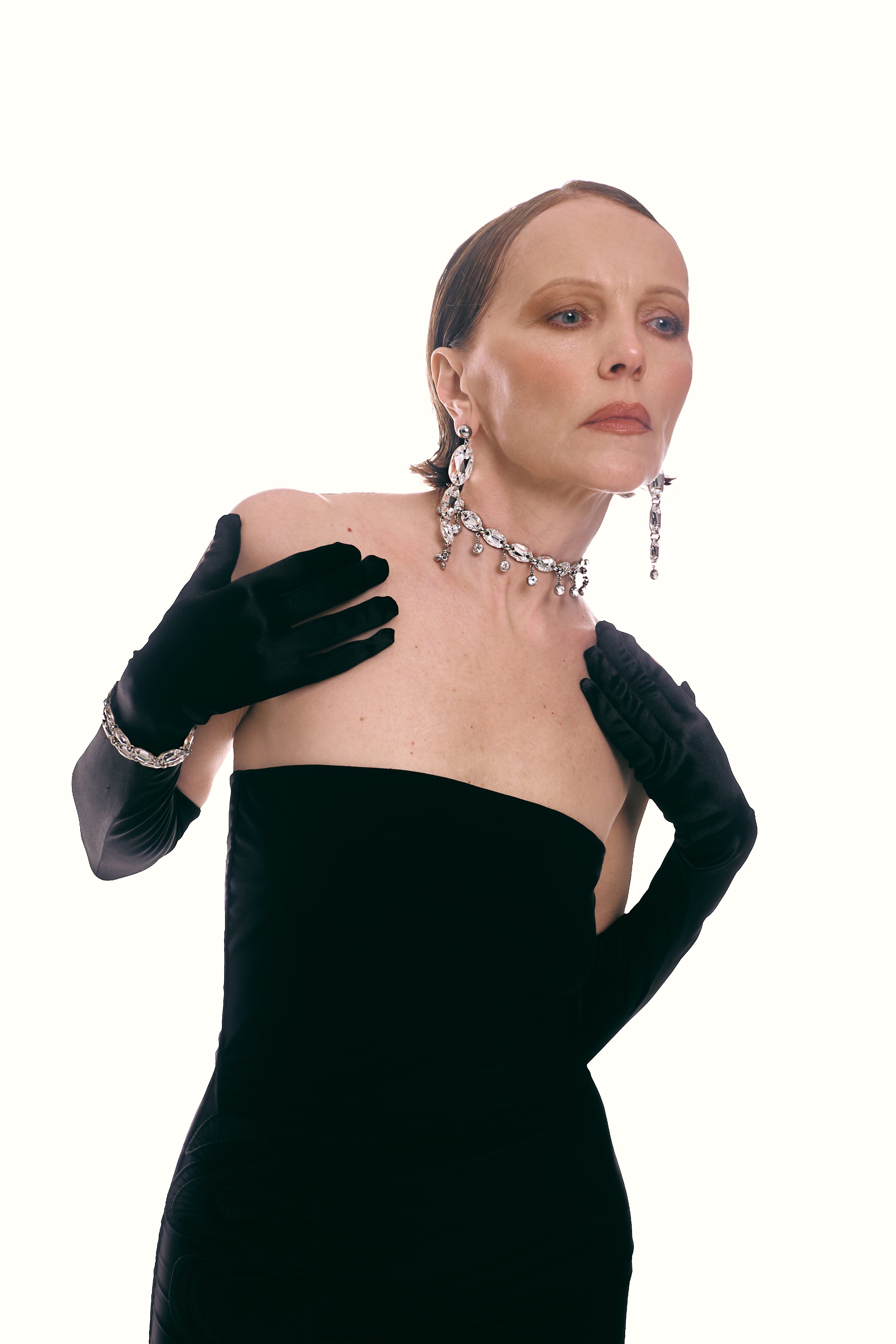 PURE ENVY raindrop choker